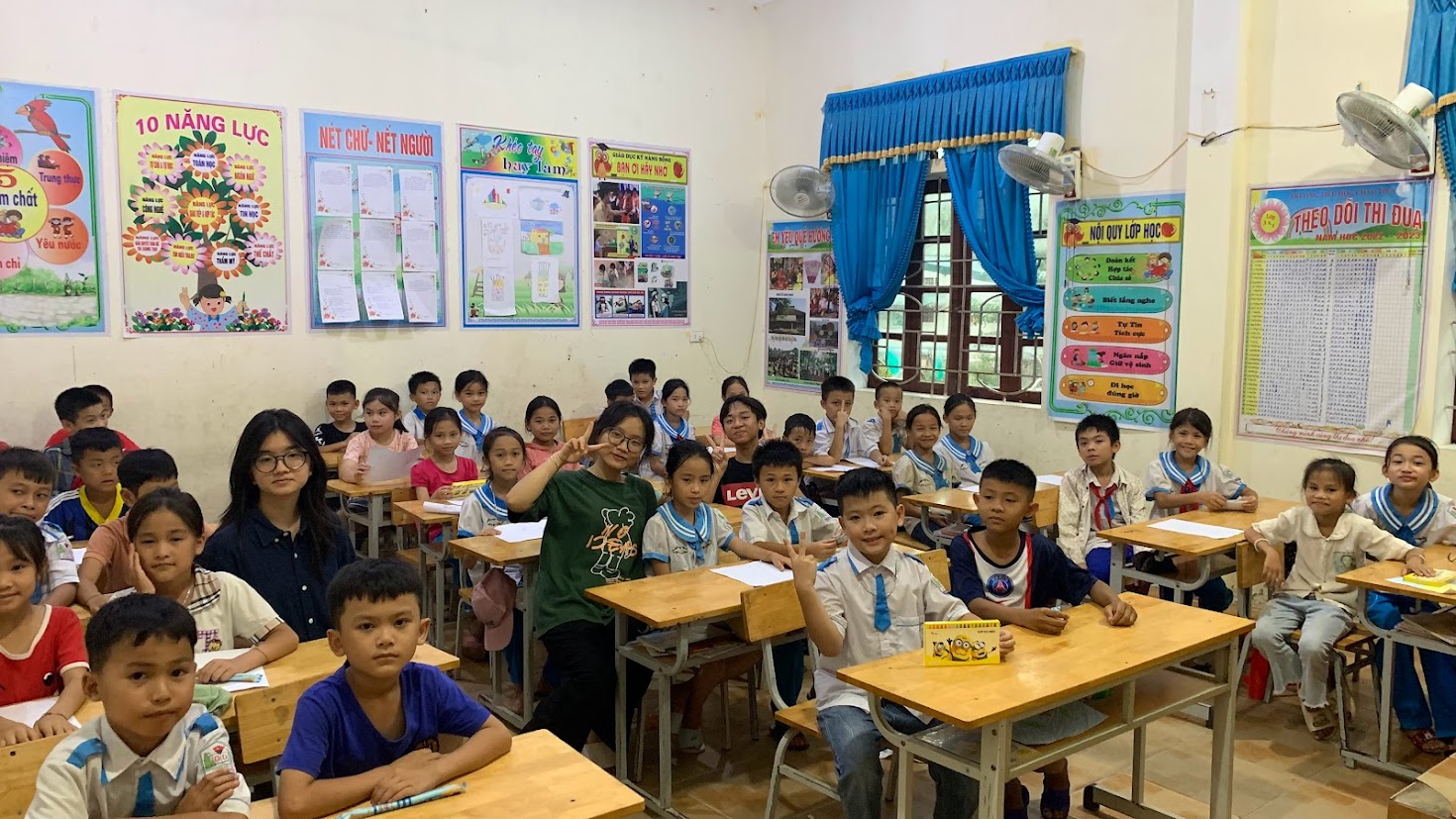  A classroom where both the students and teachers are eager to embrace new ways of learning and asking questions. And of course, a classroom where everyone gets excited and noisy whenever it’s time to hand out gifts, leaving the teacher to chuckle at the chaos.