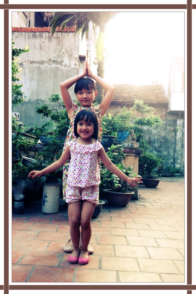 It’s still me and my sister, but at our grandmother's house. We were still coming up with games and inventing all sorts of activities to fill our time. Although I’ve forgotten what pose we were striking at that moment.